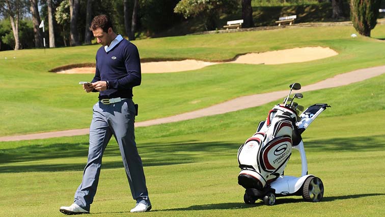 Chariots de golf électriques et manuels : lequel choisir pour améliorer votre jeu ?